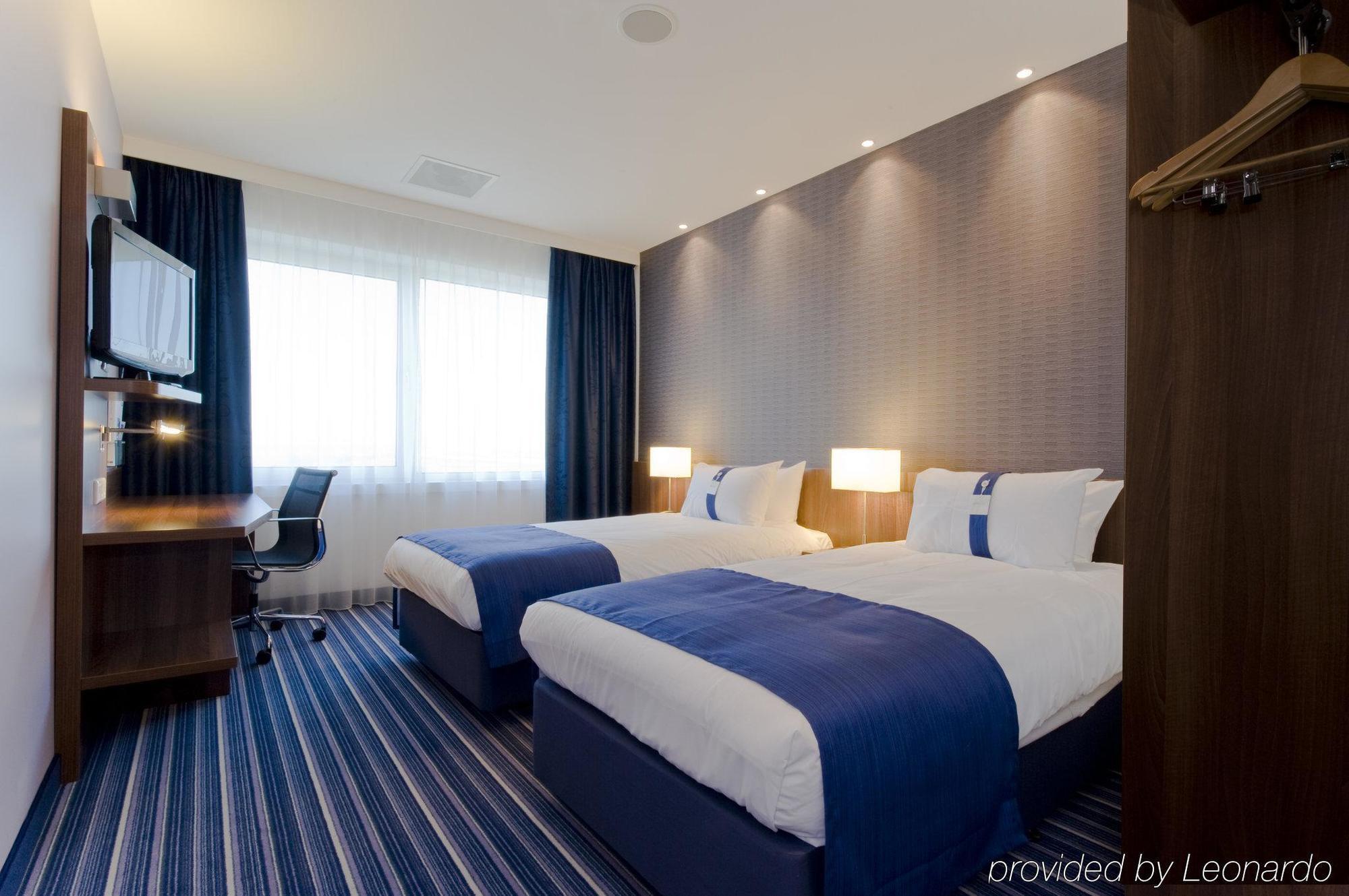Express - Parliament By Ihg